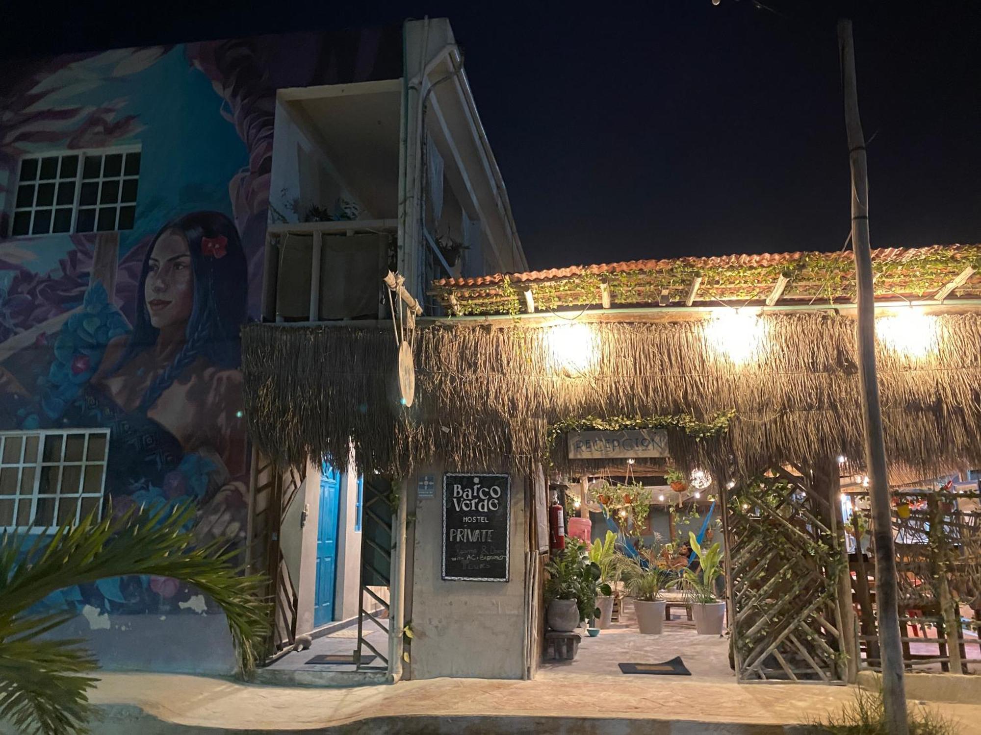 Barco Verde Hostel Holbox Extérieur photo